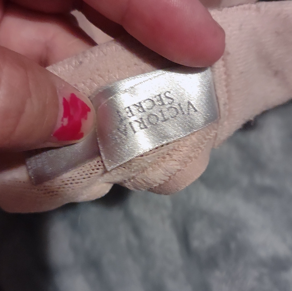 Victoria Secret Pink Underwire Bra size 36‎ D underwire is in good condition - Picture 6 of 8